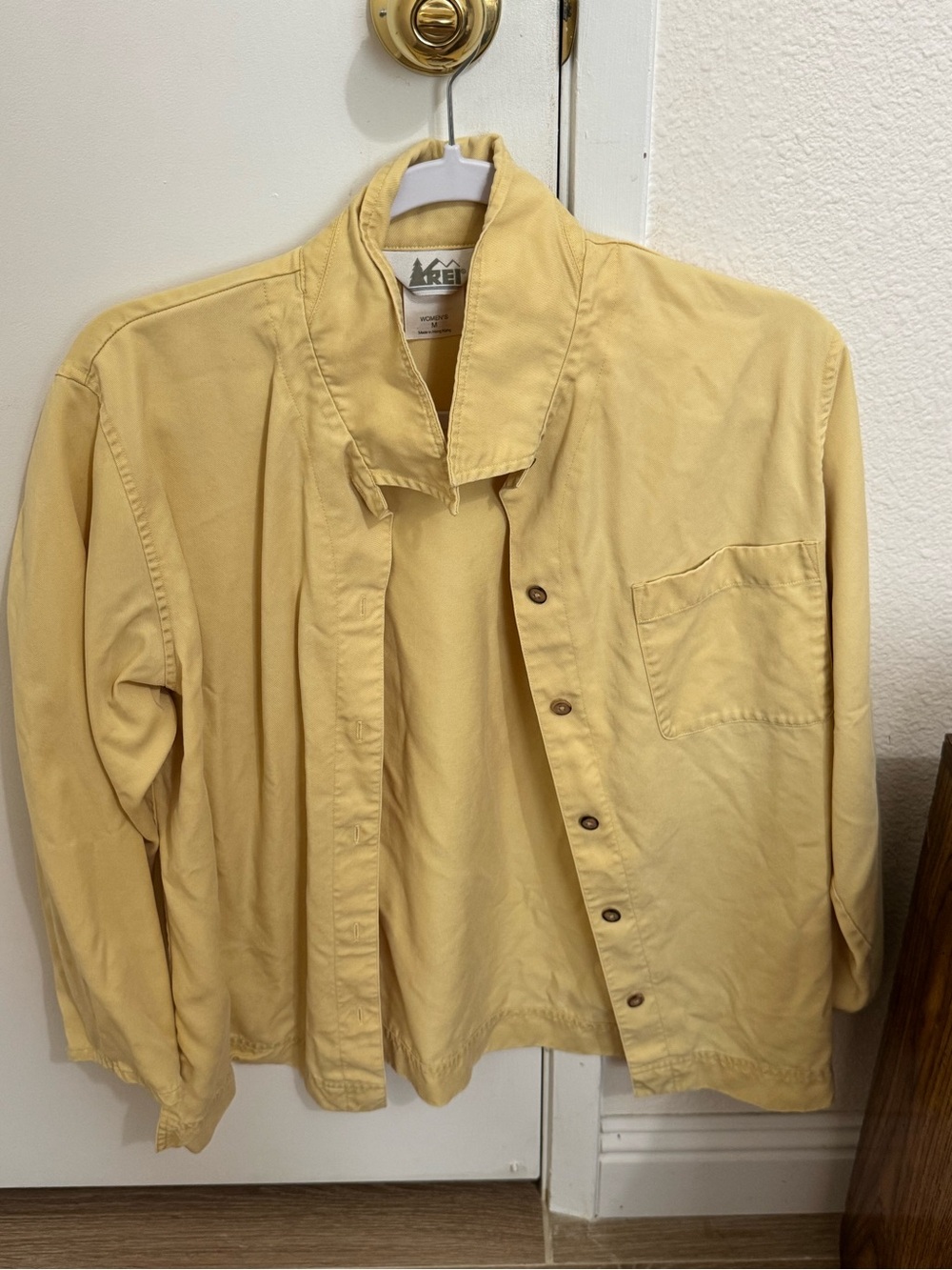 REI Men's Pale Yellow Shirt Jacket